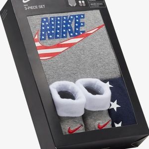 Nike baby boy size 0-6